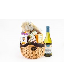A Day at The  Vineyard White  Wine Gift Basket